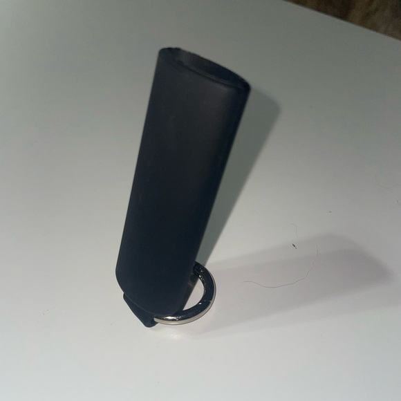 Black Lighter keychain holder - Picture 2 of 3